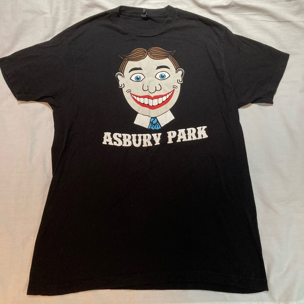 Asbury Park Tillie T-shirt, Men’s size large